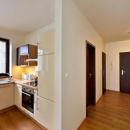Short By Ambiente Hotel 3*
