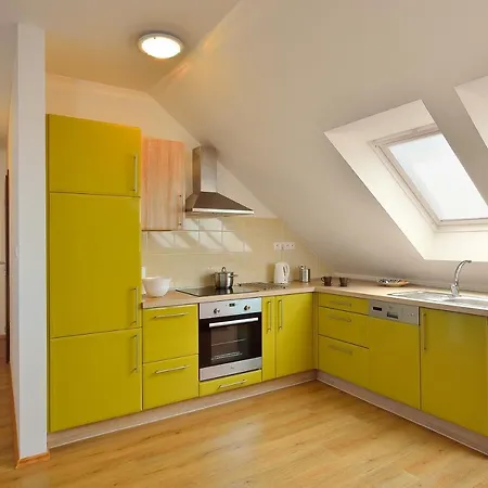 Short By Ambiente 3* Bratislava