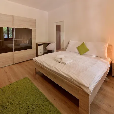 Short By Ambiente Hotel Bratislava